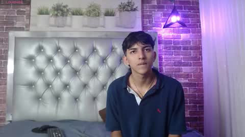 Snapshot of jasperflame chatting on September 30, 9:02 am JasperFlame online show from September 30, 9:02 am