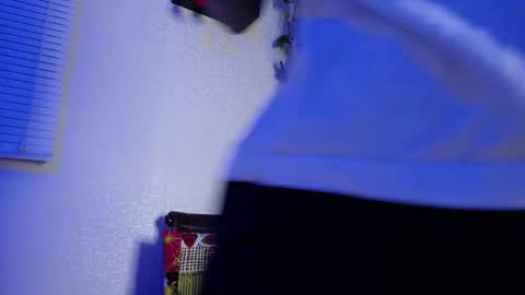 JKing  online show from December 17, 4:01 am