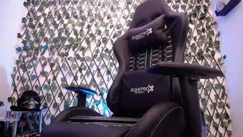 JKing  online show from September 17, 10:16 am