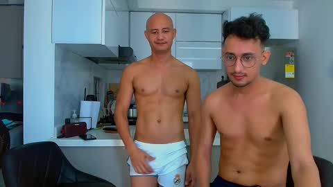 Snapshot of javier288038 chatting on September 19, 12:16 pm javier288038 online show from September 19, 12:16 pm