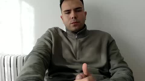 Snapshot of javierscm chatting on January 15, 10:38 am javierscm online show from January 15, 10:38 am