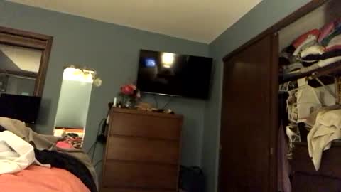 Jaws  online show from March 4, 6:20 am