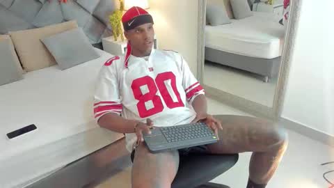 jax black online show from October 23, 7:39 pm