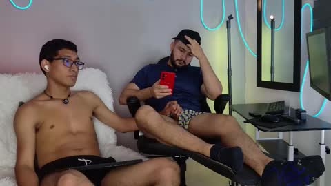 Jaxon online show from December 20, 10:39 pm