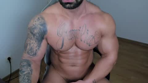 Snapshot of jaxonhunk chatting on February 26, 6:47 am JaxonHunk online show from February 26, 6:47 am