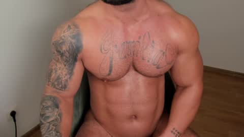 Snapshot of jaxonhunk chatting on January 29, 2:30 am JaxonHunk online show from January 29, 2:30 am