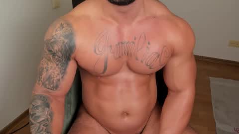 Snapshot of jaxonhunk chatting on January 20, 3:48 am JaxonHunk online show from January 20, 3:48 am