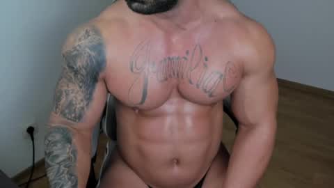 Snapshot of jaxonhunk chatting on February 24, 1:57 am JaxonHunk online show from February 24, 1:57 am