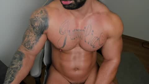 Snapshot of jaxonhunk chatting on March 8, 5:25 am JaxonHunk online show from March 8, 5:25 am