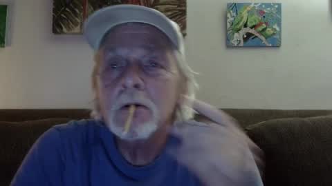 jay-jay1475 online show from December 26, 4:43 am