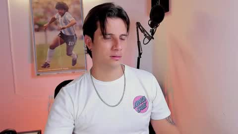 Jay Alvarrez online show from October 20, 6:45 pm