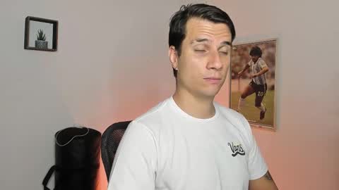 Jay Alvarrez online show from February 15, 11:05 pm