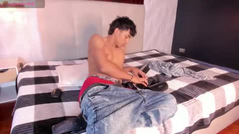 jaycobblack1 online show from December 3, 12:22 pm