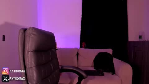 jaythomax online show from October 3, 2:27 am