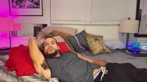 JcMax305 online show from November 13, 1:43 am