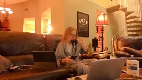 JDinEuless online show from October 26, 1:13 pm