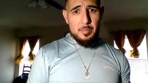 Snapshot of jdwebber45 chatting on October 29, 3:37 pm TheMilkMAN95 online show from October 29, 3:37 pm