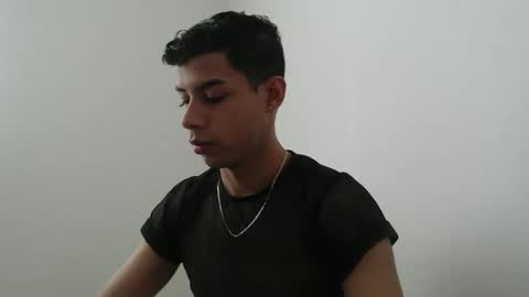 Snapshot of jeampier_sexy chatting on January 9, 6:47 pm jeampier_sexy online show from January 9, 6:47 pm