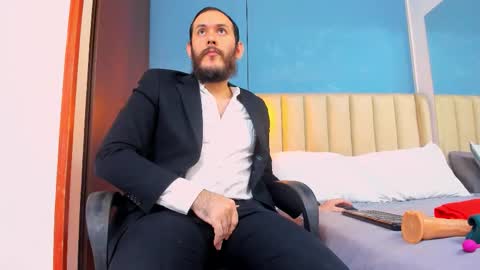 Jeanpiere online show from January 17, 2:47 am