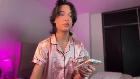  J E V D  online show from March 9, 11:37 am