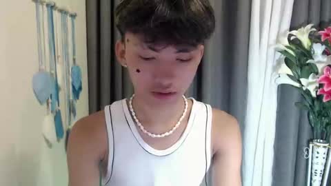 jemart_urnaughtboy online show from April 9, 12:33 pm