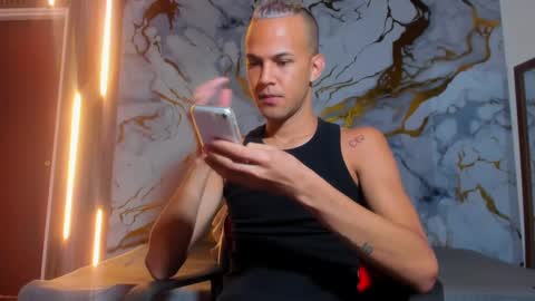 Snapshot of jeremmy_5_ chatting on March 3, 12:54 pm Jeremmy online show from March 3, 12:54 pm