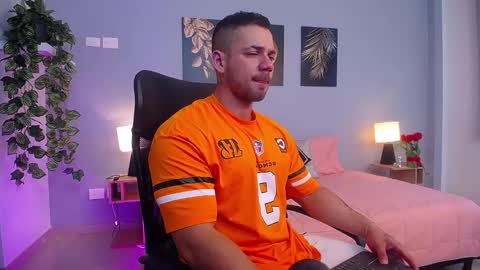 Jeremy Lowe online show from February 21, 1:44 pm