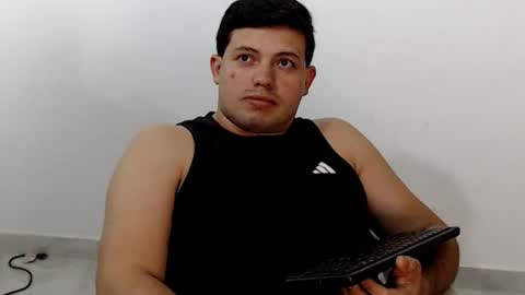 ItsJert Bear  online show from April 6, 5:41 am