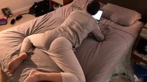 Snapshot of jessesbubble chatting on October 2, 8:13 pm Jesse online show from October 2, 8:13 pm