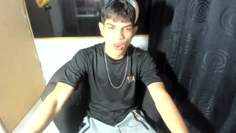 jesshot_bigcock online show from June 13, 7:28 am