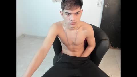 jesshot_bigcock online show from February 25, 4:13 am