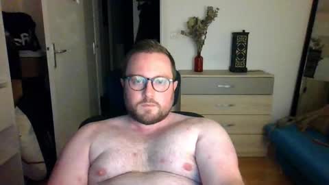 jeuneloup92 online show from November 13, 5:28 pm