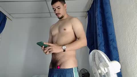 Juan David online show from December 15, 11:29 am