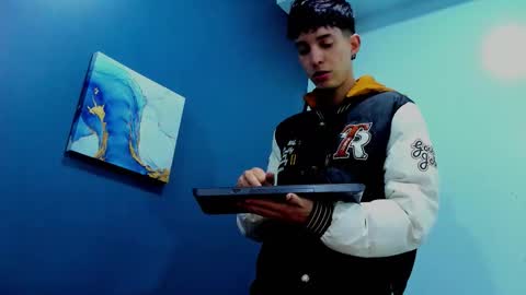 Jheampiero online show from December 18, 2:24 pm