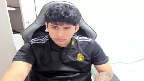Snapshot of jhonny_dickm chatting on October 13, 1:11 am jhonny_dickm online show from October 13, 1:11 am