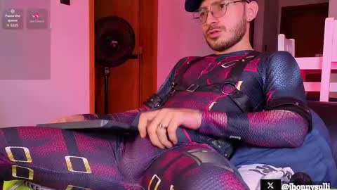 jhonny and friend online show from October 30, 3:57 pm