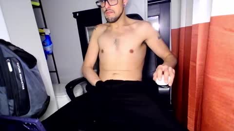 kinky party boy online show from January 6, 8:03 am