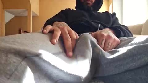 HoopersRelease online show from February 7, 4:45 pm