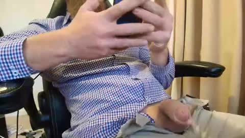 jim74122 online show from April 24, 2:36 am