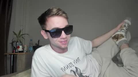 jimyti_bad_boy online show from February 3, 12:08 am