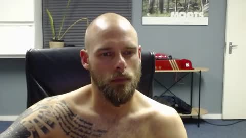 JamesJan van Rebel online show from January 28, 5:46 pm