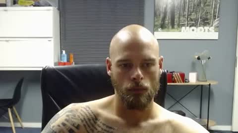 JamesJan van Rebel online show from February 24, 4:49 am