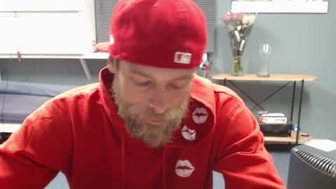 JamesJan van Rebel online show from October 6, 5:12 am