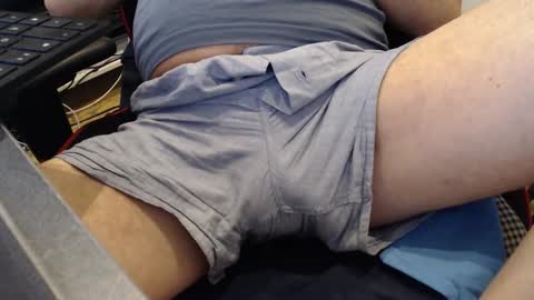 jlouis759 online show from October 28, 12:51 pm