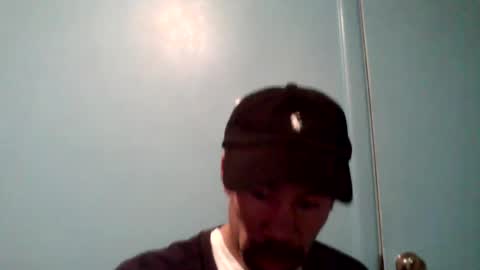 Snapshot of jmb525 chatting on February 23, 2:56 am jmb525 online show from February 23, 2:56 am