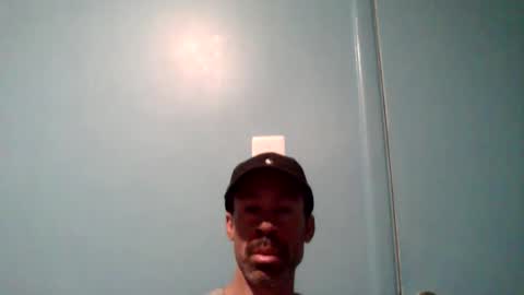 Snapshot of jmb525 chatting on October 29, 2:03 am jmb525 online show from October 29, 2:03 am