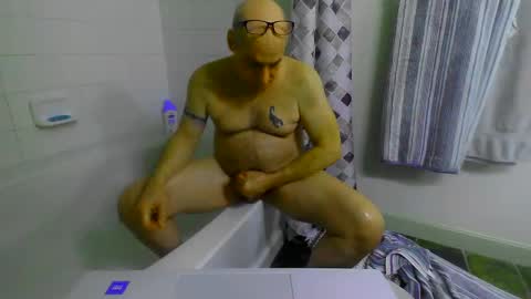 Snapshot of joe1086 chatting on January 19, 6:20 am Just Strokin online show from January 19, 6:20 am