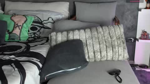 joe_steel1 online show from April 18, 9:04 pm