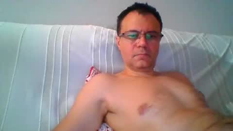 Snapshot of joemutt chatting on September 19, 9:47 pm joemutt online show from September 19, 9:47 pm