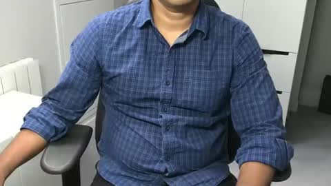 Snapshot of joeshades21 chatting on September 27, 2:48 pm joeshades21 online show from September 27, 2:48 pm